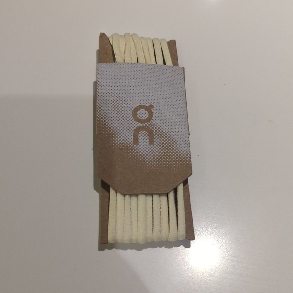 On Running Replacement Shoelaces in Off White - New